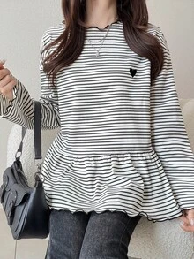 FRIFUL 女款波浪荷葉邊飾黑白條紋寬鬆對比邊短袖T恤，夏季休閒上衣，適合學校畢業典禮、大學、早午餐 - 黑與白 - 查看 9