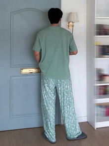 DAZY Spring Short Sleeve Blue-Green T-Shirt With White Letter Print Paired With Floral Print Long Pants Men's Loungewear Set - Multicolor - View 2