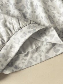 SHEIN 青少年女孩秋冬休閒街頭風豹紋馬標對比色織帶連帽抓絨加厚衛衣，Y2K青春時尚穿搭，適合返校與日常穿著 - 灰色 - 查看 9