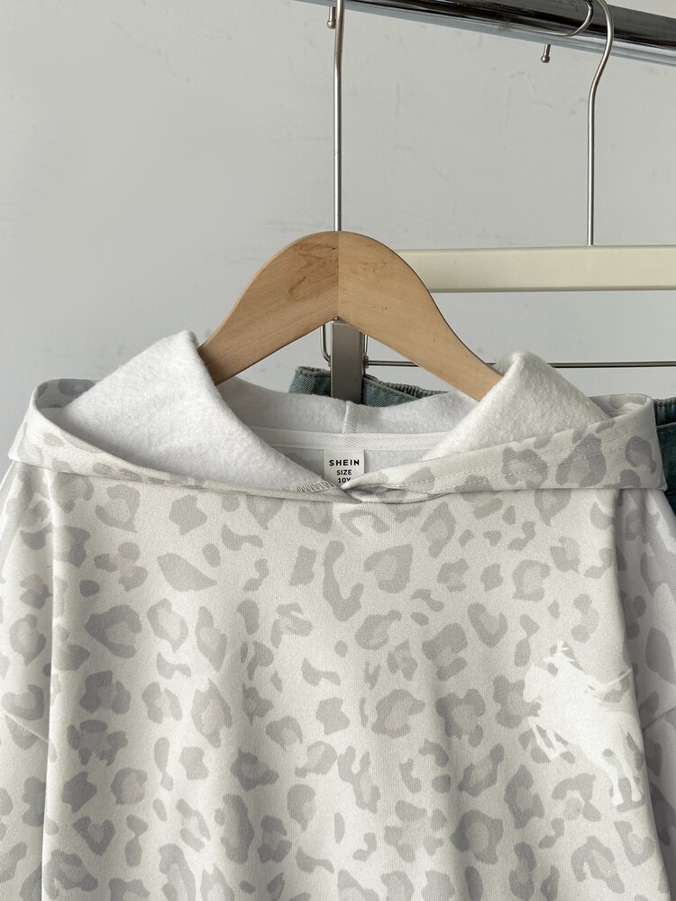 SHEIN Tween Girls Autumn/Winter Casual Streetwear Leopard Print Horse Logo Contrast Color Webbing Hooded Fleece Lined Thick Sweatshirt, Y2K Youth Fashion Outfit, Suitable For Back To School And Daily Wear - Grey - View 7