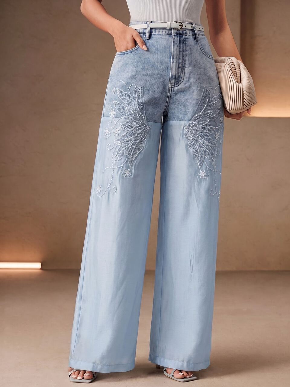 Women's Casual Versatile Daily Travel Denim Jeans With Pockets And Buttons