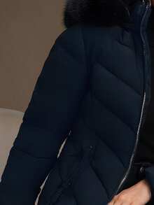 Anewsta Essential 女式中长款束腰连帽夹克，配有可拆卸毛领和拉链夹棉外套 - 藏蓝色 - 查看 7