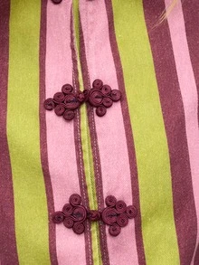 Nöista Parte de um Conjunto. Jaqueta Denim Multicolorida, Tons de Oliva/Borgonha, Gola, Botões Frontais. Camadas de Outono, Casual Chique, Streetwear. Roupas de Inverno.. - Verde - Visão 6