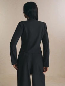 Poéselle 女款黑色立領西裝外套，復古中式盤扣修身西裝，時尚修身正式通勤外套 - 黑色 - 查看 9
