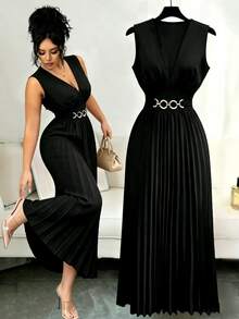 SHEIN Clasi Women's Elegant Maturity V-Neck Solid Color Pleated Sleeveless Dress With Metal Decoration Ruched Design Suitable For Parties Dinner Bar Party Dates - Black - View 3