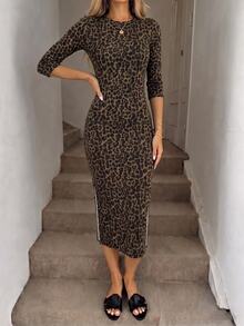 SHEIN LUNE Women's Elegant Leopard Print V-Neck 3/4 Sleeve Midi Dress, Essential For All-Season Wear - Multicolor - View 5