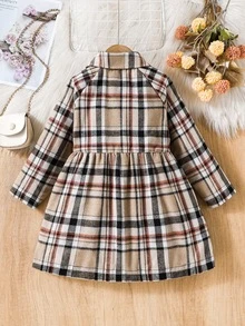 SHEIN Elladie kids 女童格紋冬季外套，加厚毛絨內裡喇叭下擺襯衫夾克，可愛長袖鈕扣開襟蘇格蘭格紋外套，適合學校與感恩節穿著 - 卡其色 - 查看 3