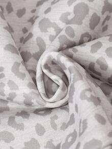 SHEIN Elladie kids 熱銷秋季女童 4-7 歲灰色豹紋蝴蝶結運動衫套裝，長袖圓領運動衫配蝴蝶結裝飾側條紋長褲，INS 風格 - 灰色 - 查看 6