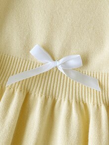 SHEIN Baby Girl Colorblock Patchwork Ruffle Long Sleeve Cute Knitted Dress Family Matching White Autumn Cute Babygirl - Yellow - View 6