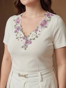 Anewsta Plus Size Women's Elegant French Romantic White Floral Embroidery Rhinestone V-Neck Short Sleeve Top For Office Ceremony - White - View 3