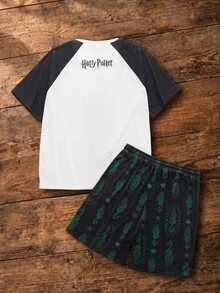 HARRY POTTER X SHEIN Set Pakaian Santai Pria Motif Ular Patchwork Warna Blok, Atasan dan Celana Pendek - Hitam dan Putih - View 2