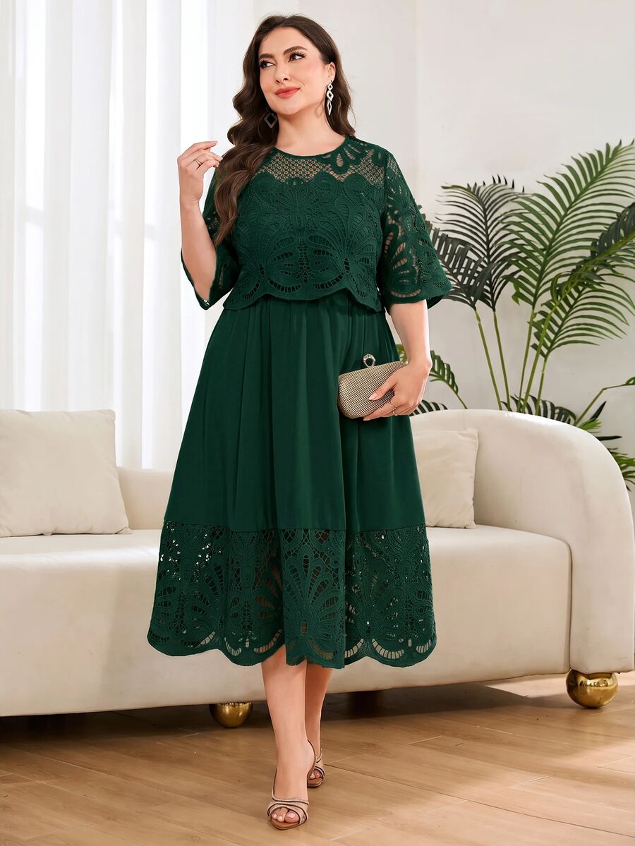 Reflora Gaun Elegan Lengan Pendek Leher Bulat dengan Bordir Berongga untuk Wanita Ukuran Plus - Dark Green - View 1