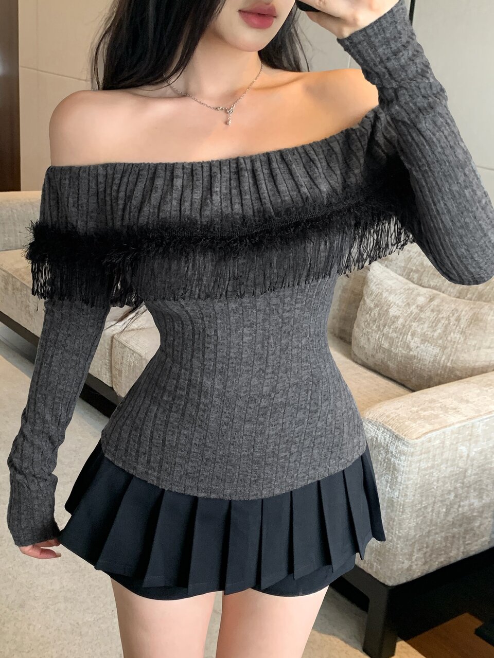 Women's Autumn Fashion Tassel Decor Off-Shoulder T-Shirt