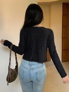 DAZY 秋冬長絨毛黑色短版抽繩綁帶開襟衫，休閒街頭甜美風，長袖女款上衣，開學季適用 - 黑色 - 查看 5