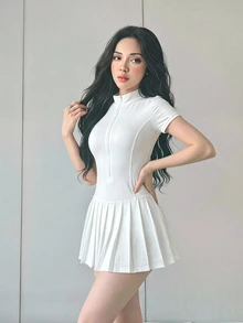 Sweetina Gaun Mini Lipit Kasual Sporty dengan Bagian Depan Terbuka dan Kerah Tegak Kecil - Putih - View 5