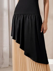 VOLUPTÉ CURVE Gaun Slip Lipit Kontras Warna Serbaguna untuk Wanita - Hitam - View 9