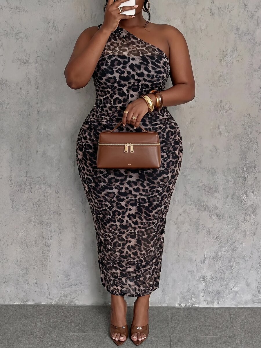 Slaydiva Plus Size Sexy Leopard Print One Shoulder Dress