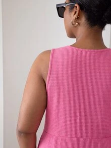 ELLERISSA Plus Size Pink Round Neck Sleeveless Button Front Waffle Knit Midi Dress - Pink - View 2