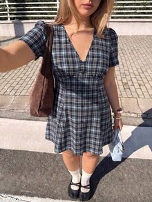 GalTyme 大尺碼女款格紋短袖單排扣休閒洋裝 - 藏蓝色 - 查看 4