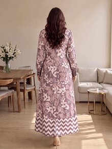 SHEIN Najma 大尺碼女款度假花卉印花長袖半開襟鈕扣連身裙 灰粉色 秋冬休閒優雅正式款 - 彩色 - 查看 5