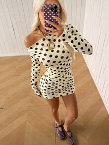 SHEIN EZwear 女款優雅法式波點不對稱領褶皺性感洋裝 - 黃色 - 查看 7