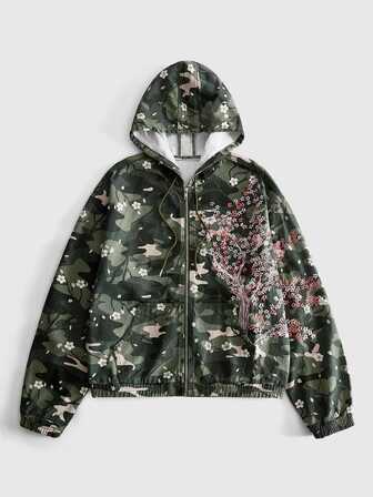 Street Life Veste en jean à capuche pour hommes, vintage camouflage fleurs de cerisier, broderie lourde, tissu camouflage personnalisé avec broderie de fleurs de prunier sur les côtés, veste courte, style Y2K high street, ourlet élastique, fermeture éclair, streetwear printemps/automne, top décontracté style bad boy workwear