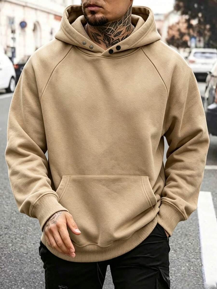Manfinity Homme Men's Solid Color Raglan Sleeve Button Decor Kangaroo Pocket Loose Fit Hoodie - Khaki - View 1