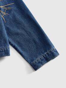 ROMWE MEN Street Life Men's Vintage Washed Denim Jacket, Gothic Spider Web Embroidery Casual Mid-Blue Denim Jacket, Loose Fit, Street Hip-Hop Style Workwear Jacket, Suitable For Daily And Streetwear - Blue - View 5