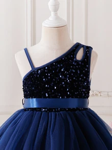 SHEIN Glamorique Kids 女孩公主洋裝，皇家藍亮片網紗洋裝，不對稱領口肩帶洋裝，生日派對、婚禮假期正式洋裝，緞帶蝴蝶結 - 藍色 - 查看 8