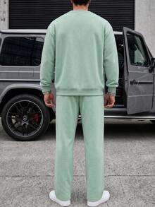 Manfinity Homme Men Solid Sweatshirt & Drawstring Waist Sweatpants - Green - View 2