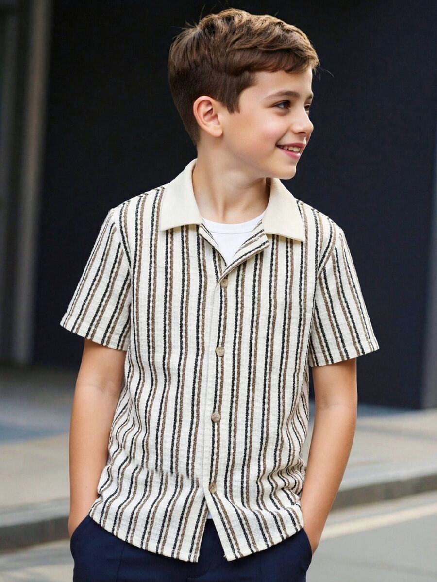 SHEIN Tween Boys' White Striped Short Sleeve Knit Shirt,Summer Casual School Back-To-School Versatile Comfortable Contrast Collar Open Front Loose Top