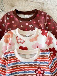 SHEIN Vintaside Kids 3件組女嬰秋冬抓絨圓領運動衫，咖啡色、粉色、白色復古甜美風，紅花波浪彩色條紋滿版印花，適中厚度，適合日常穿著、幼兒園、外出與派對 - 彩色 - 查看 7