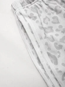 SHEIN 兒童青少年女孩時尚淺灰色豹紋對比白色膠帶裝飾休閒連帽外套直筒長褲2件套灰色套裝秋冬款 - 淺灰色 - 查看 9