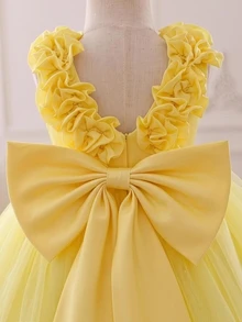 SHEIN Glamorique Kids 奶油黃緞面 3D 花朵高低裙擺可拆式蝴蝶結大蓬裙 女嬰 1 歲生日派對伴娘婚禮花童秋季款 - 黃色 - 查看 10