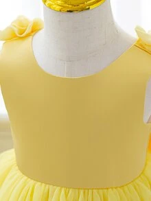 SHEIN Glamorique Kids 奶油黃緞面 3D 花朵高低裙擺可拆式蝴蝶結大蓬裙 女嬰 1 歲生日派對伴娘婚禮花童秋季款 - 黃色 - 查看 8