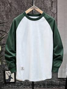 SHEIN 青少年男孩拼接撞色長袖T恤，休閒學院風，舒適時尚，簡約實用百搭，柔軟面料，適合日常穿著、上學、旅行、戶外運動，四季皆宜 - 墨綠色 - 查看 3