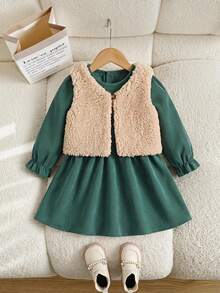 SHEIN Baby Girl 2Pcs Outfit, Fuzzy Vest + Corduroy Puff Sleeve Dress, Fall Winter Warm Baby Girl Clothes - Green - View 1