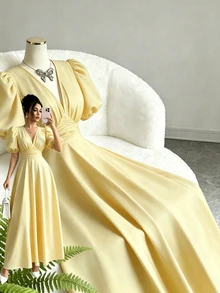 Selianne 女款純色短澎澎袖優雅V領洋裝 - 鵝黃色 - 查看 4