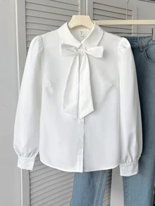 SHEIN 兒童青少年女孩秋冬休閒日常法式優雅學院風立領大蝴蝶結燈籠袖修身長袖襯衫，開學季經典百搭上衣，女童娃娃風白色上衣，可愛秋冬穿搭 - 白色 - 查看 6