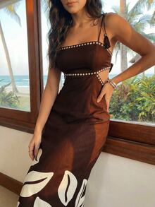 CAJUNI 女士无袖长款连衣裙，饰有流苏肩带和镂空细节，时尚树叶印花高腰晚礼服，女士沙滩裙 - 棕色 - 查看 6