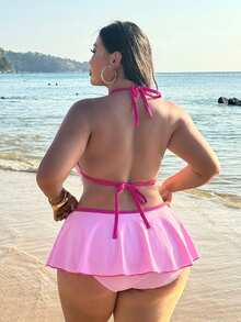 SHEIN Swim Curve 大尺碼女款兩件式性感海灘裝夏季套裝：細肩帶波點印花上衣搭配對比色荷葉邊比基尼泳褲，比基尼套裝 - 粉色 - 查看 2