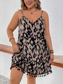 SHEIN VCAY 大码度假细肩带夏季波西米亚风连衣裙，带流苏下摆 - 彩色 - 查看 6
