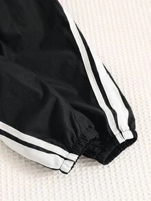 SHEIN 男嬰 2件組 加厚工裝風黑色立領夾克長袖衛衣與黑色慢跑褲套裝，舒適百搭休閒時尚日常運動簡約基本款，適合秋冬室內、戶外滑雪、日常、運動、派對、拍照 - 黑與白 - 查看 3
