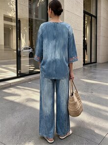 Breezaya 女款 2 件式基礎套裝，藍色機場穿搭，秋季服飾，度假穿著，海灘時尚，休閒套裝，外出服飾，海邊穿搭，假期套裝，印花襯衫與長褲 - 中等水洗藍 - 查看 2