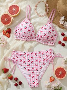 Swim Mod 大尺碼女款 2 件式泳衣套裝，甜美可愛粉色櫻桃印花前綁帶荷葉邊下擺，日系可愛度假穿搭，適合白色夏季海灘假期 - 粉色 - 查看 4