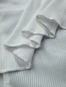 ZURIURI White Ribbed Curved Hem Cropped Tank, Y2K Streetwear, Summer, Club Night Daily Casual, Men Slim Fit - White - View 3