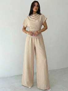 Firerie Conjunto elegante de dos piezas para mujer en color beige, blusa de cuello plisado con manga asimétrica de estilo lino & pantalones de pierna ancha con cintura elástica, atuendo para vacaciones de verano - Albaricoque - Ver 9
