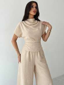 Firerie Conjunto elegante de dos piezas para mujer en color beige, blusa de cuello plisado con manga asimétrica de estilo lino & pantalones de pierna ancha con cintura elástica, atuendo para vacaciones de verano - Albaricoque - Ver 10