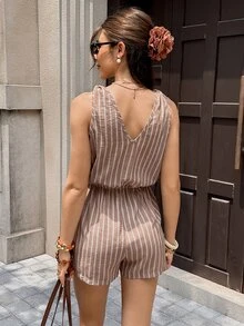 Serisse 女士纹理纽扣装饰弹力腰带夏季简约休闲连体短裤 女士连身短裤 女士亚麻连体裤 舒适连体裤 - 棕色 - 查看 2