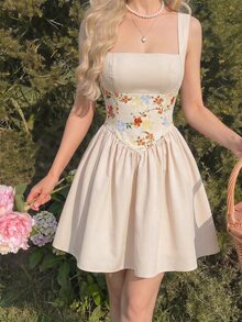 SHEIN MOD 女款花卉印花方領收腰優雅無袖短洋裝 - 杏色 - 查看 4